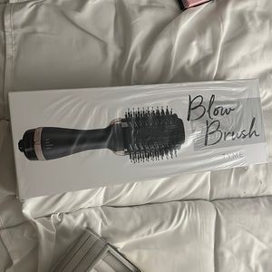 Tyme Blow brush